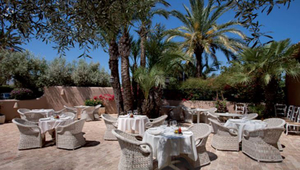 https://www.calpeonline24.com/images/masena_terrace_white.jpg